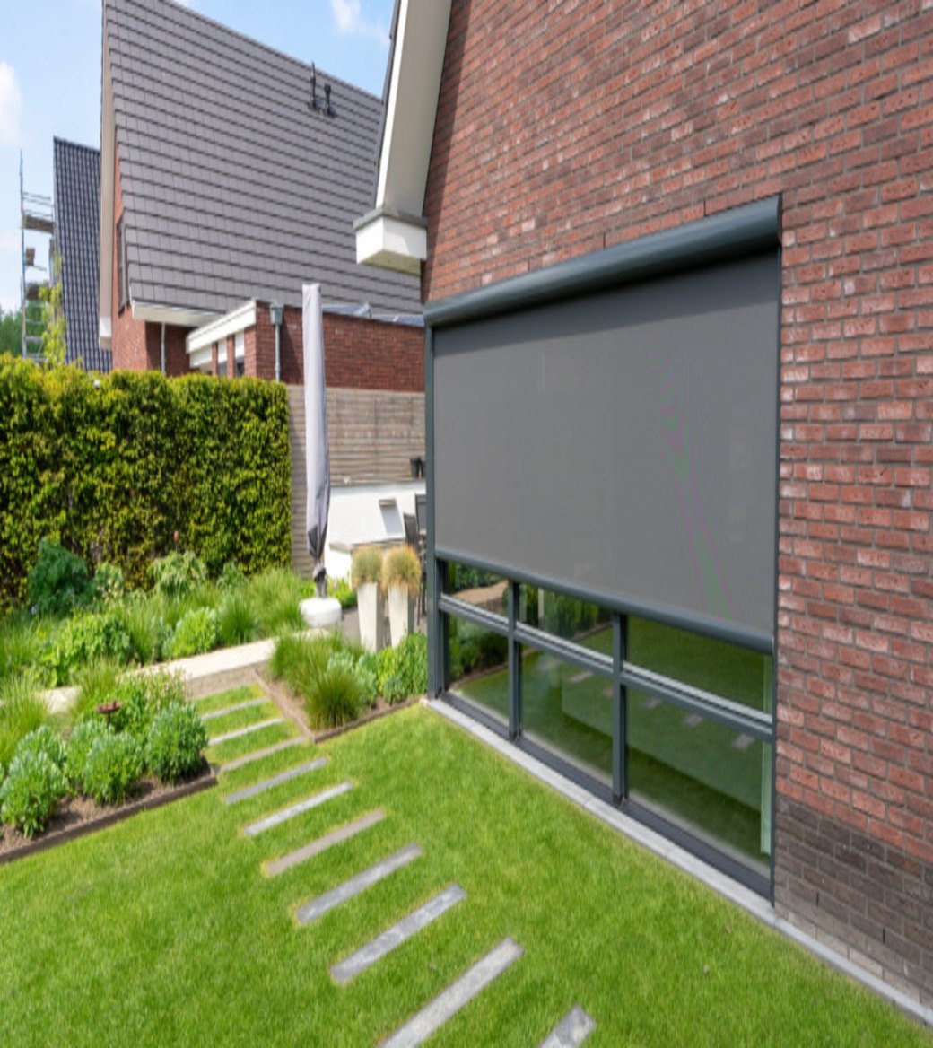 Ritsscreen aan de gevel